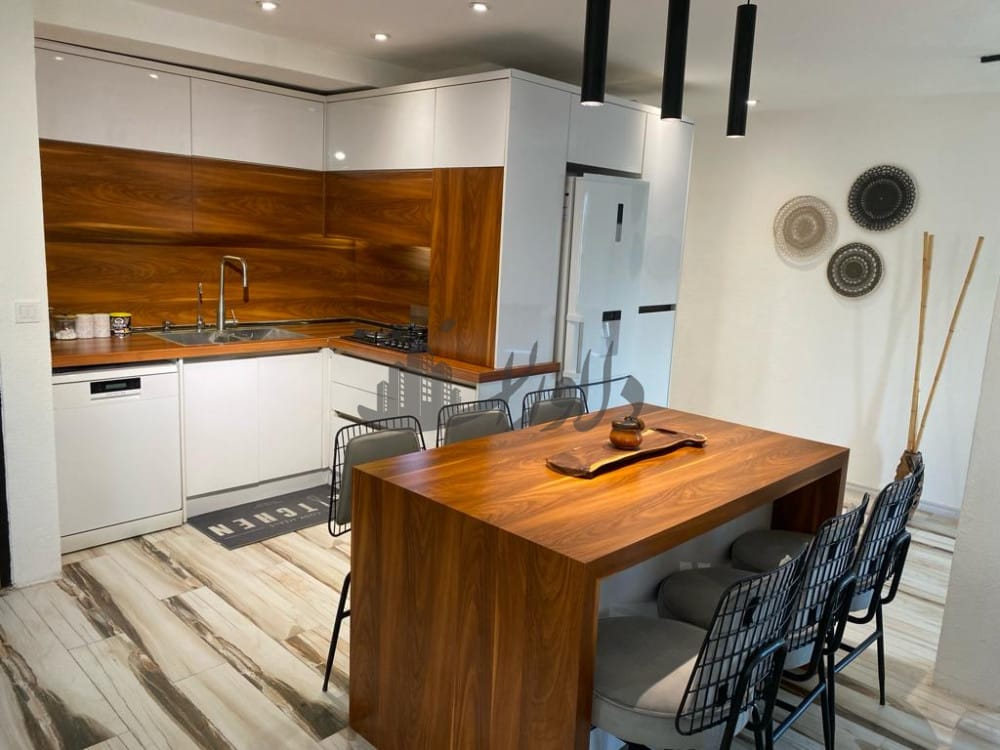 آپارتمان بازسازی شده شهرکی ایزدشهر