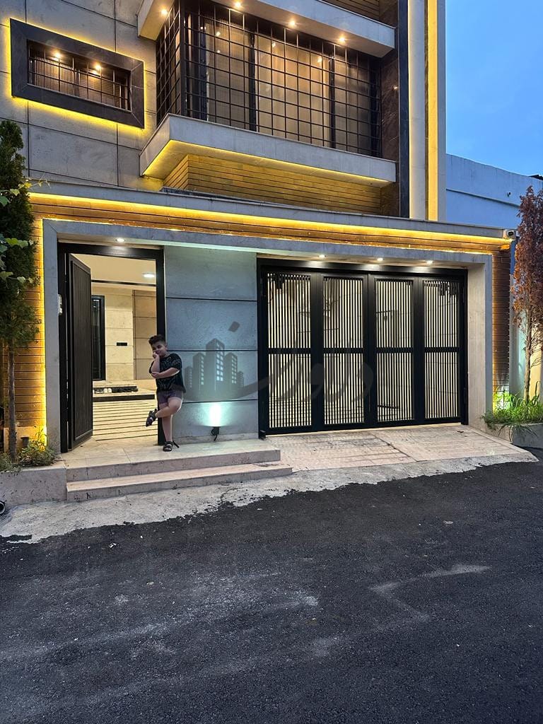 ویلای فورلکس لاکچری در مرکز شهر محمودآباد فول امکانات