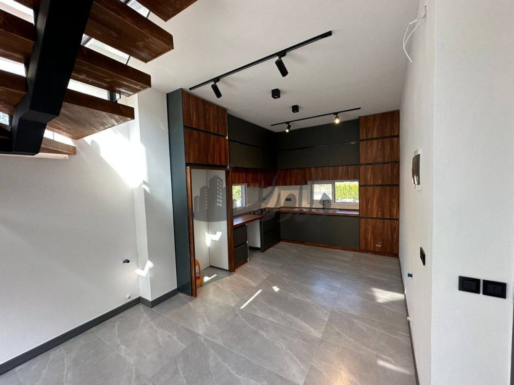 ویلای شهرکی مدرن استخردار نخ شمال