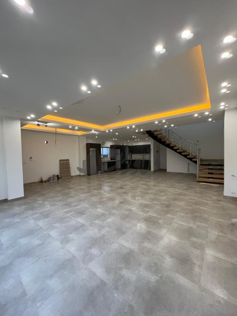 ویلای شهرکی در ایزدشهر   نوساز با متریال روز  سند مدارک کامل