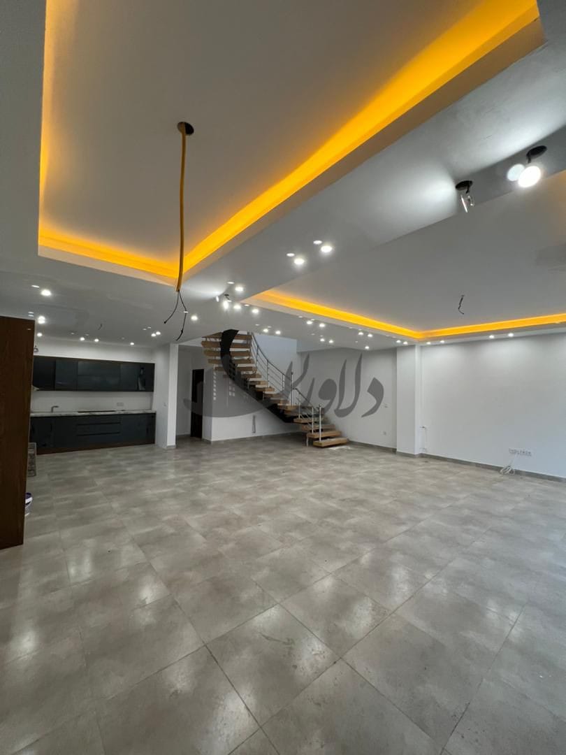 ویلای شهرکی در ایزدشهر   نوساز با متریال روز  سند مدارک کامل