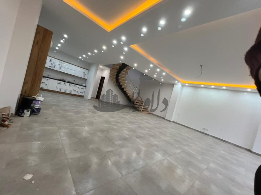 ویلای شهرکی در ایزدشهر   نوساز با متریال روز  سند مدارک کامل