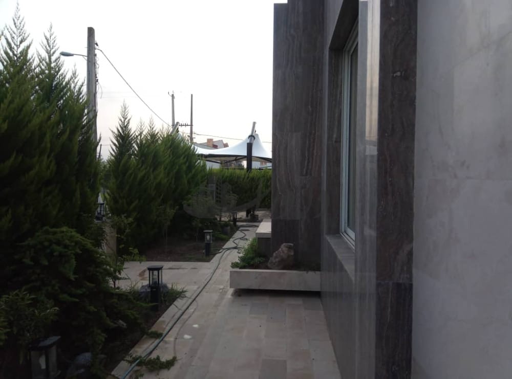 فروش ویلا دوبلکس شهرکی با متریال به روز  در ایزدشهر