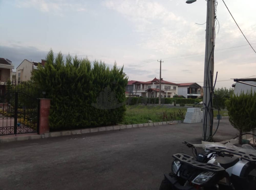 فروش ویلا دوبلکس شهرکی با متریال به روز  در ایزدشهر