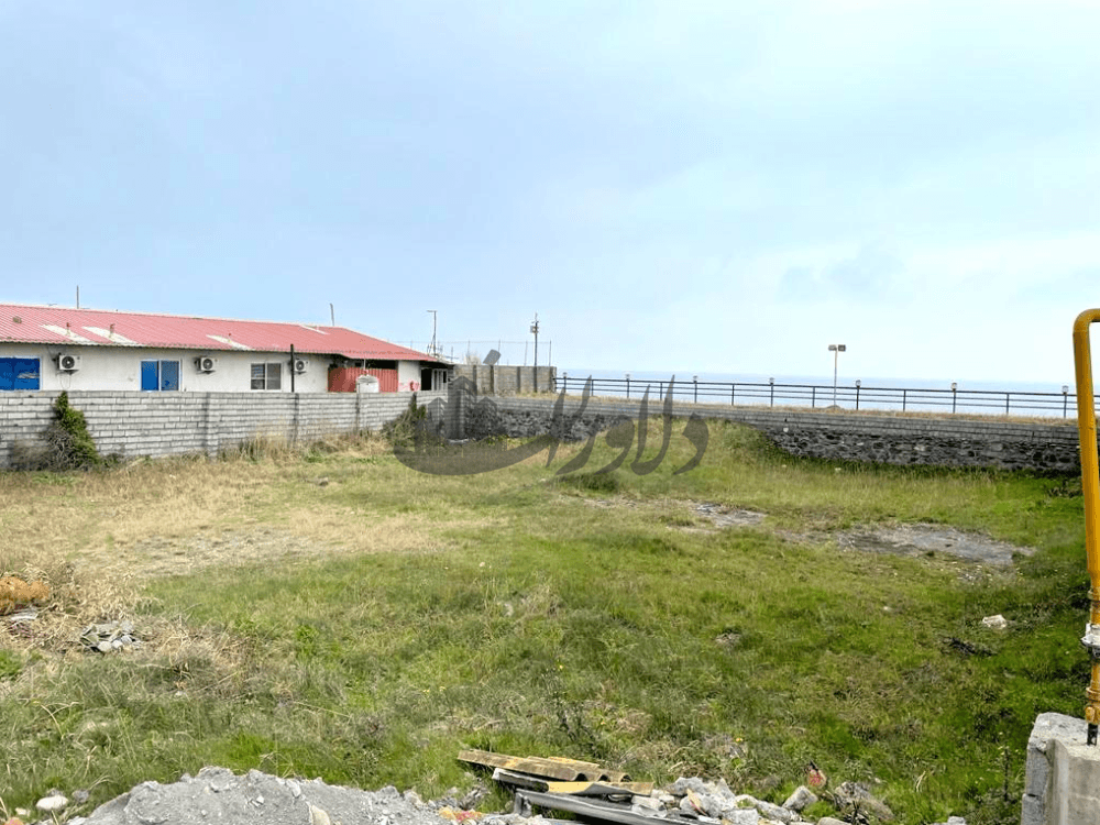 قواره اول دریا در شهرک ساحلی در شهر نور