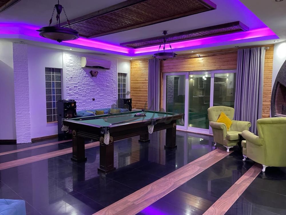 ویلای استخردار  فول امکانات   اجاره شبانه