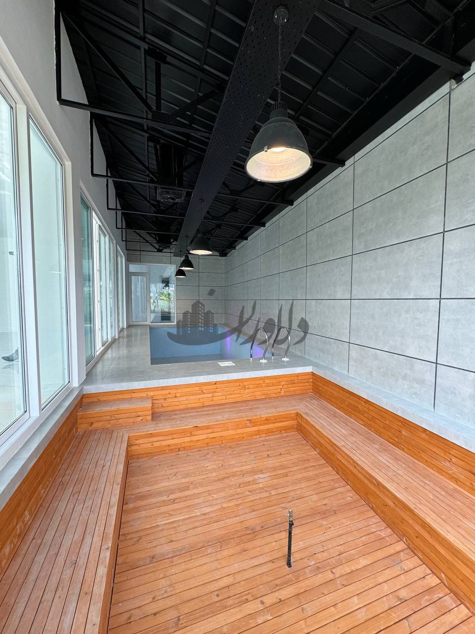 فروش ویلا ۵۳۰متری دوبلکس استخردار  جنگلی