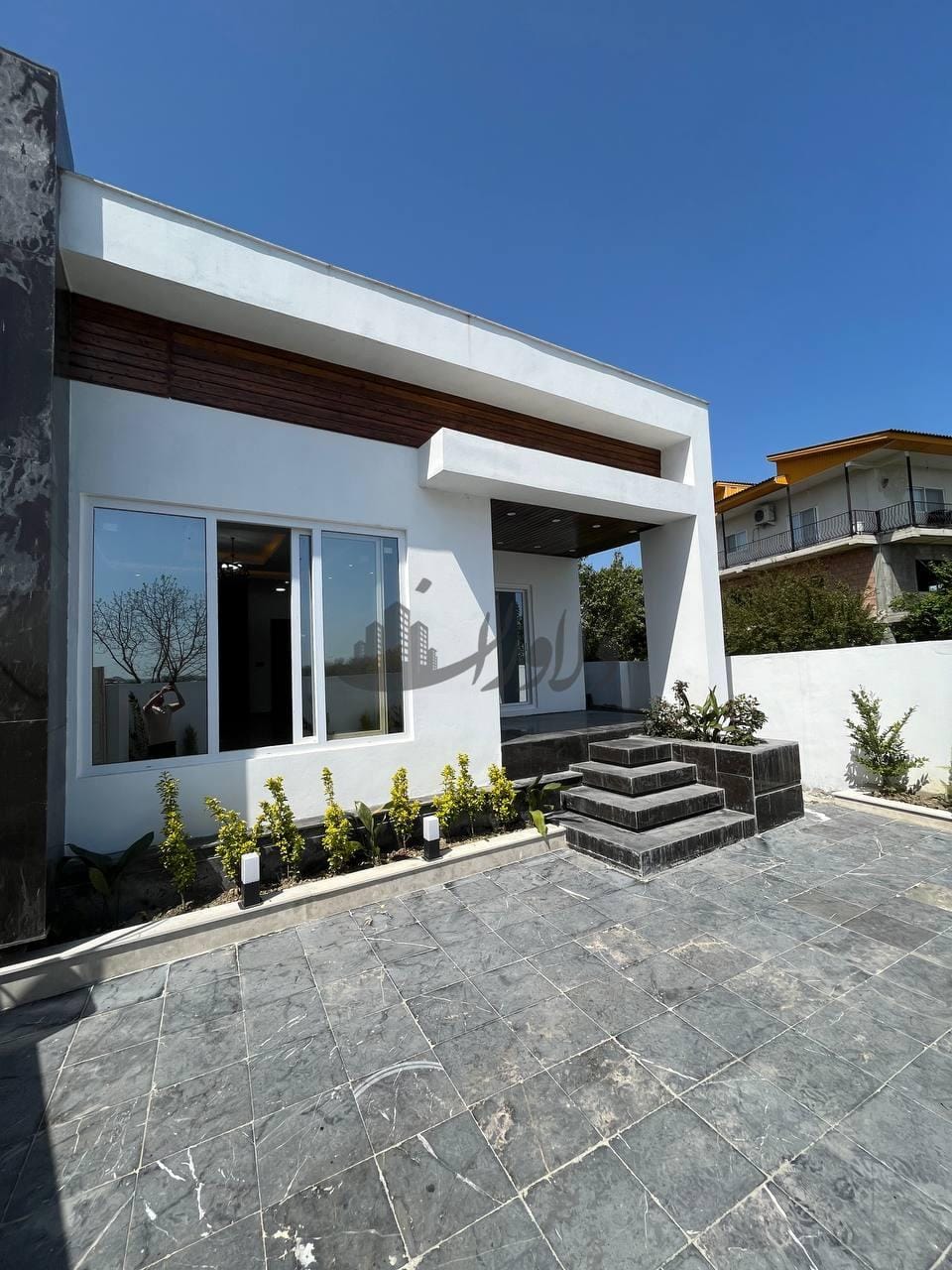 فروش ویلا در منطقه جنگلی