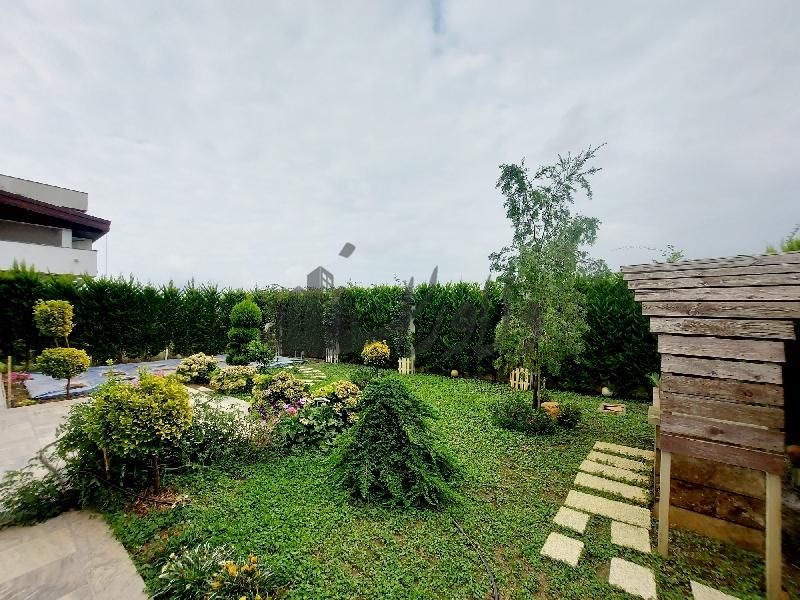 فروش ویلای نما انگلیسی فرنیش در محمودآباد