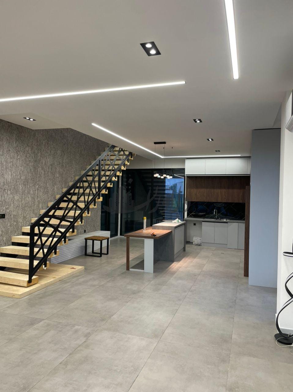 فروش ویلا شهرکی نوساز استخردار