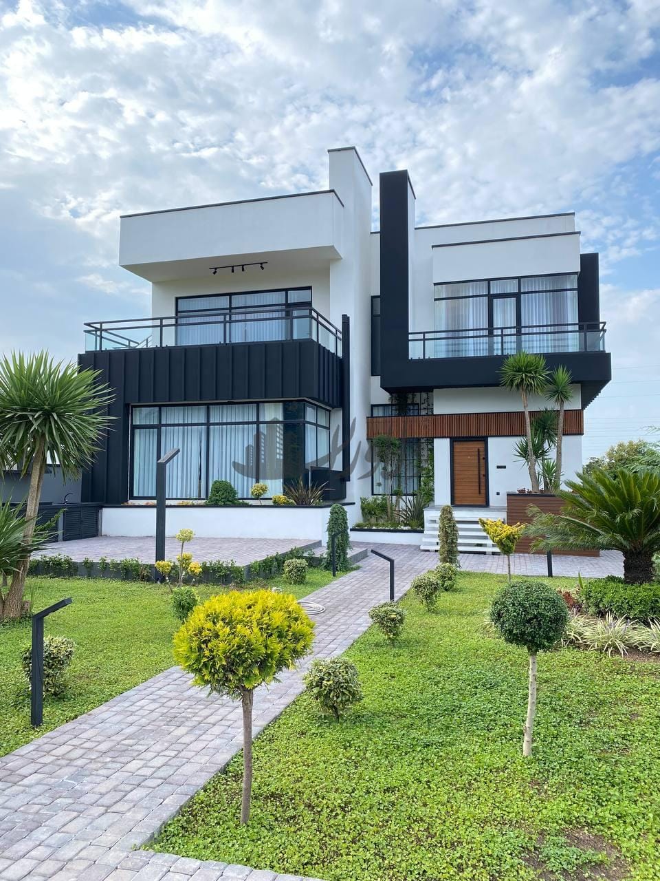 فروش ویلا دوبلکس مدرن استخردار