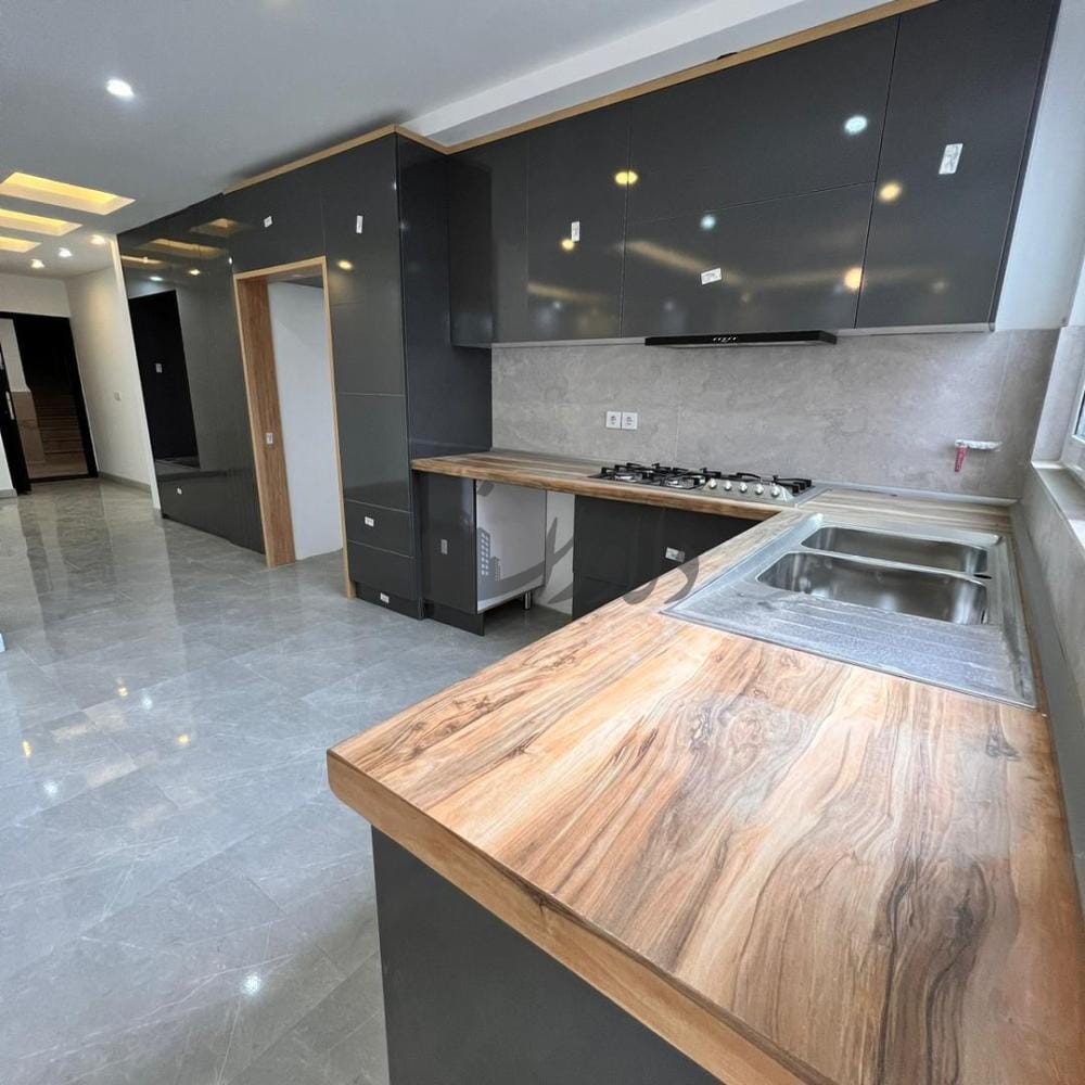 فروش اپارتمان مسکونی جنوبی لوکیشن جذاب