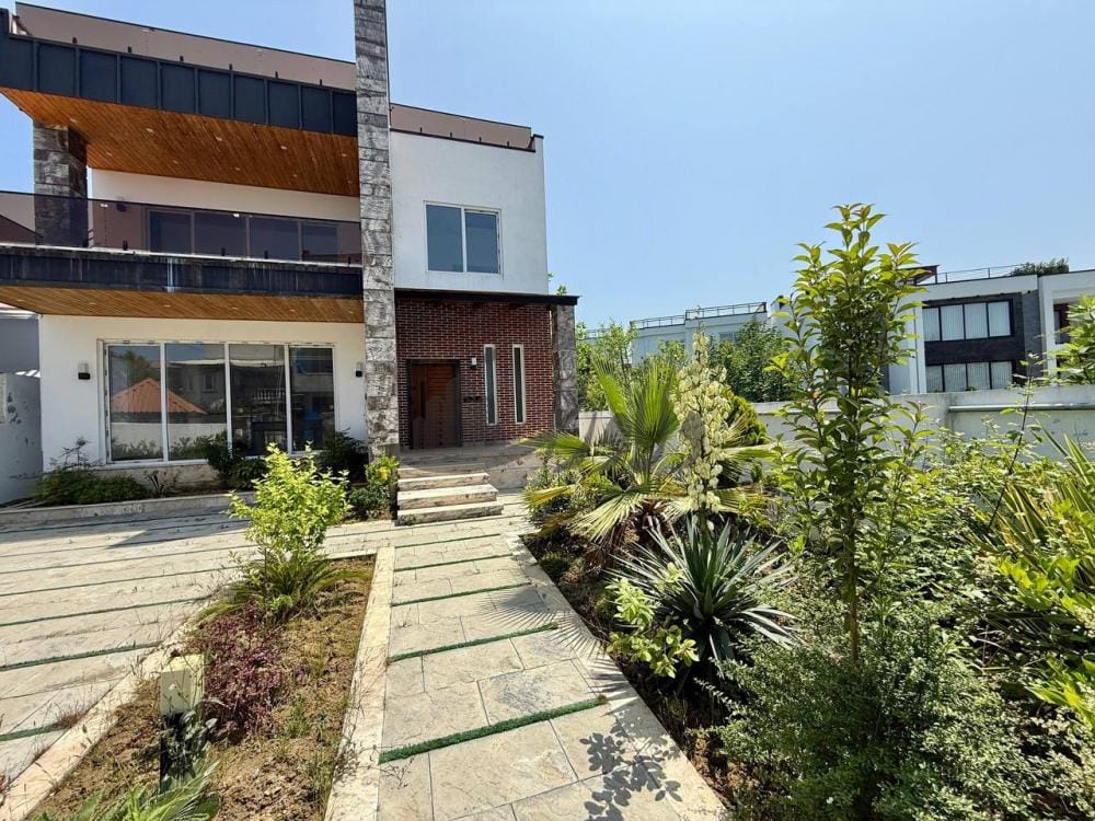 فروش ویلا دوبکلس  نوساز استخردار