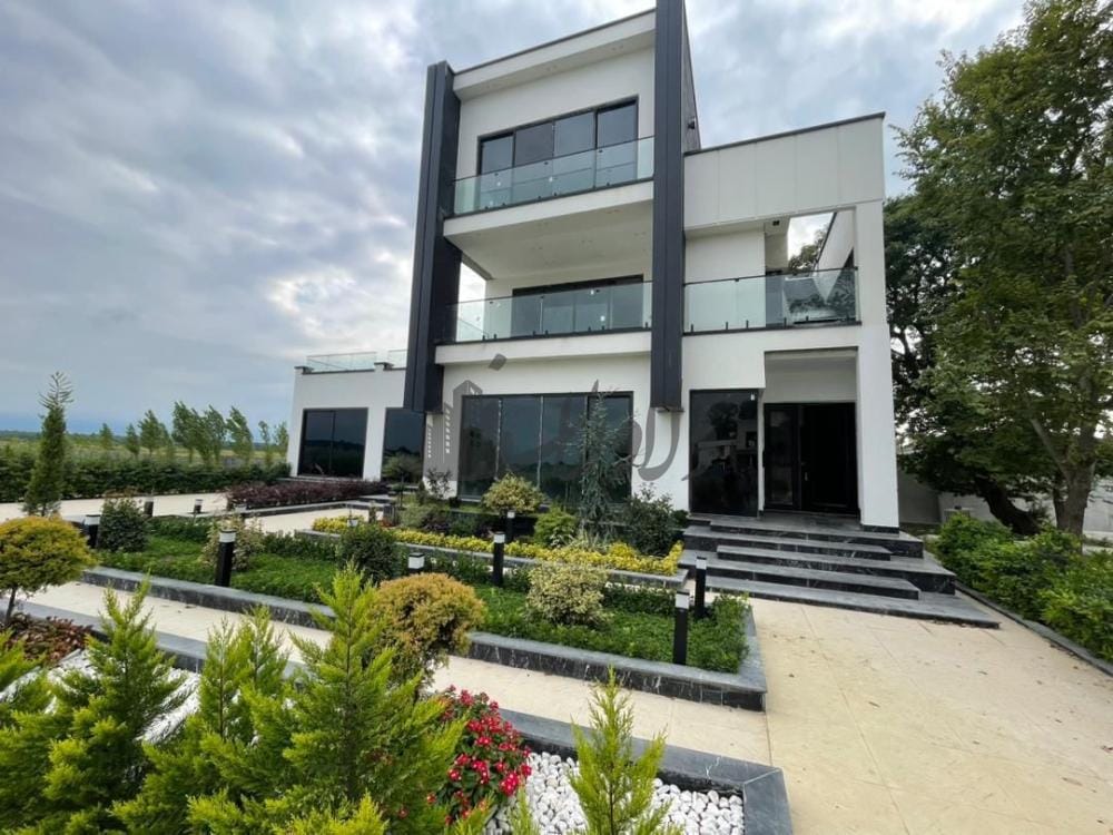 ویلا مدرن شهرکی فول امکانات