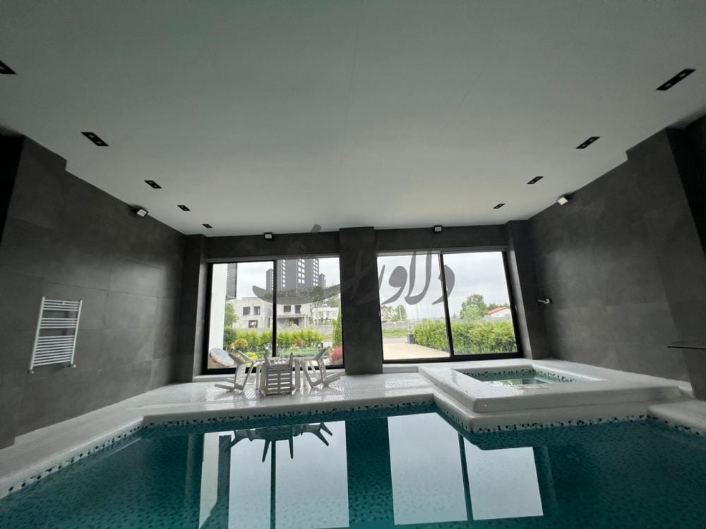 ویلا مدرن شهرکی فول امکانات