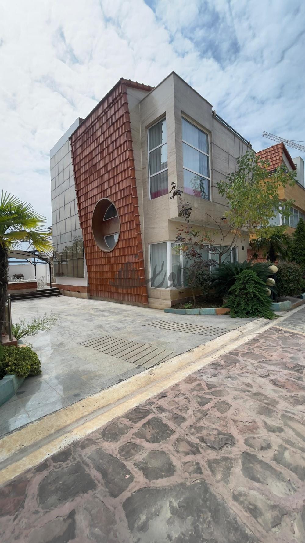 ویلای شهرکی مدرن تریبلکس ایزدشهر