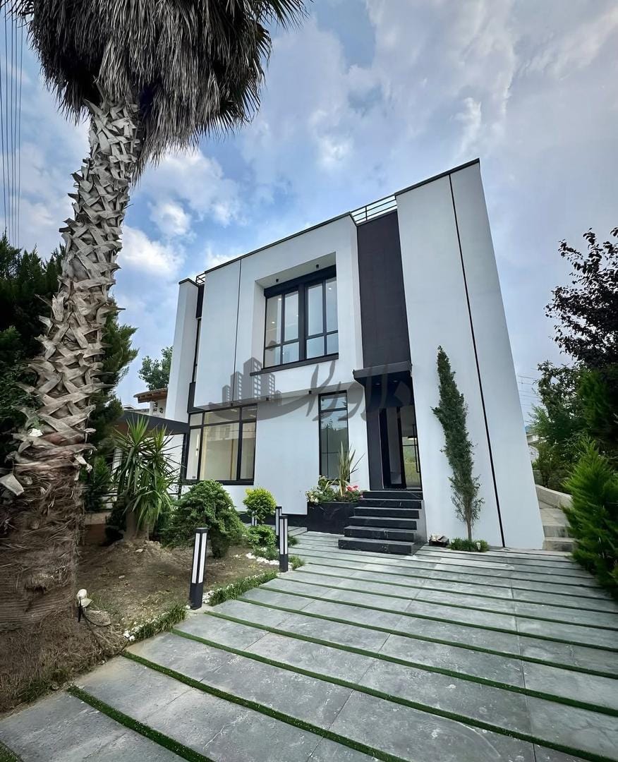 ویلا مدرن با ویوو ابدی