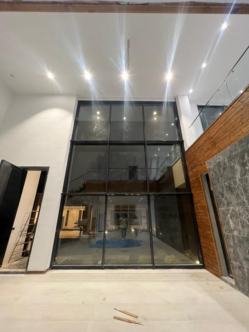 ویلا مدرن تاپ لوکیشن شهرکی ایزدسهر