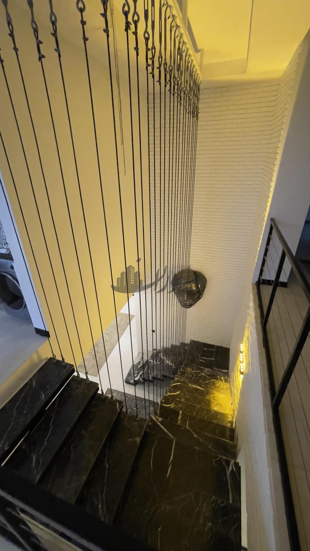 فروش و تهاتر ویلای نوساز شهرکی۳۰۰متر سنددار در ایزدشهر