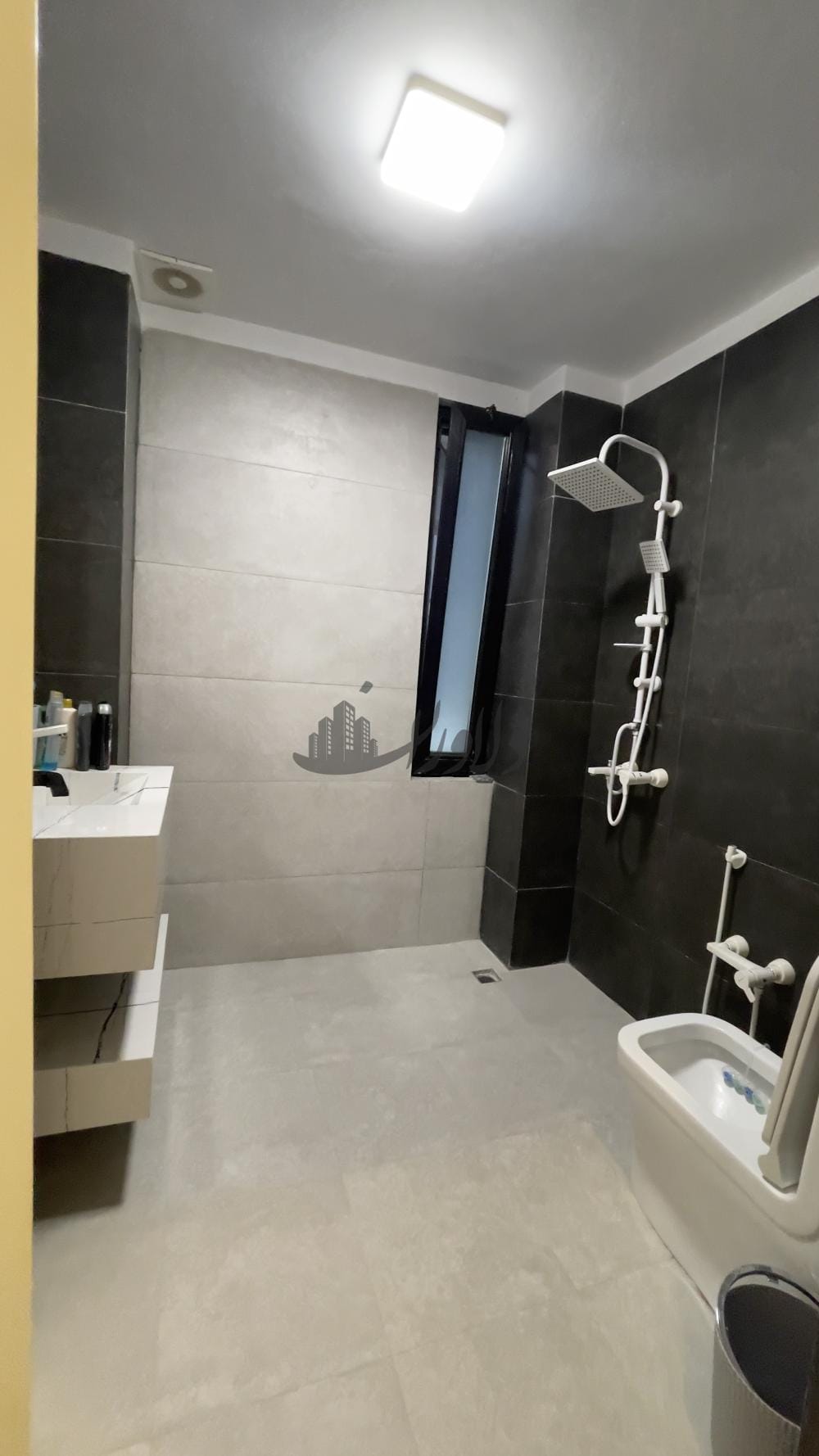 فروش و تهاتر ویلای نوساز شهرکی۳۰۰متر سنددار در ایزدشهر