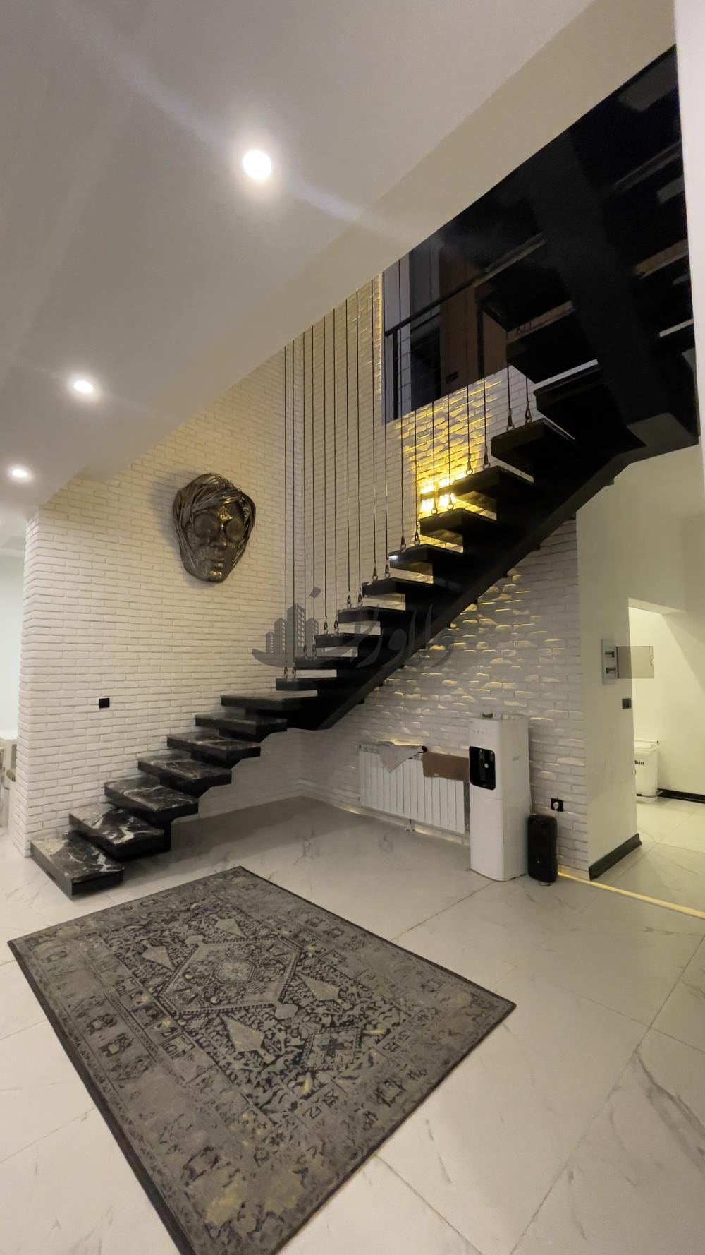 فروش و تهاتر ویلای نوساز شهرکی۳۰۰متر سنددار در ایزدشهر