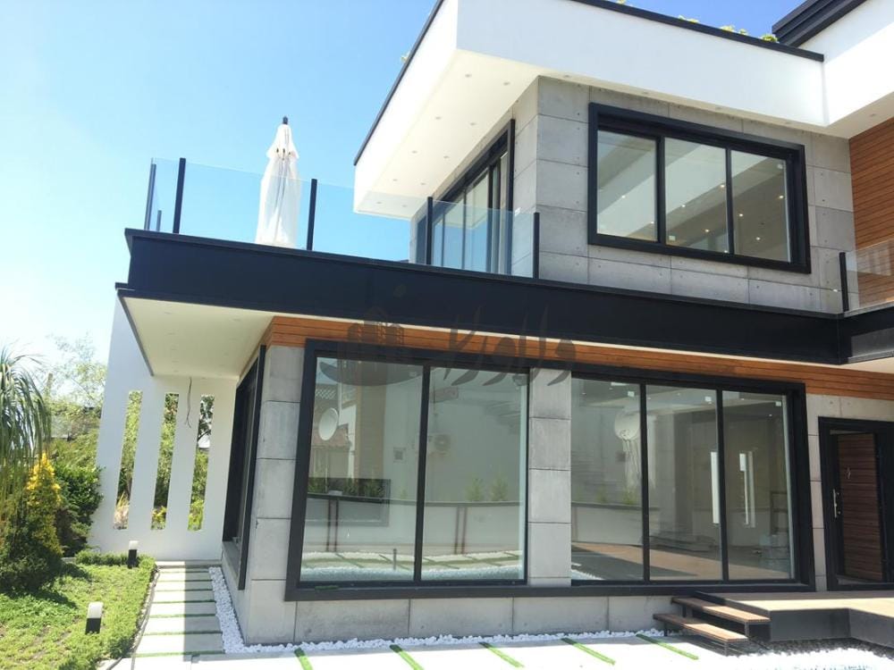 فروش ویلا مدرن در رویان سیاهرود – ۴۰۰ متر بنا | استخر + روف | سنددار