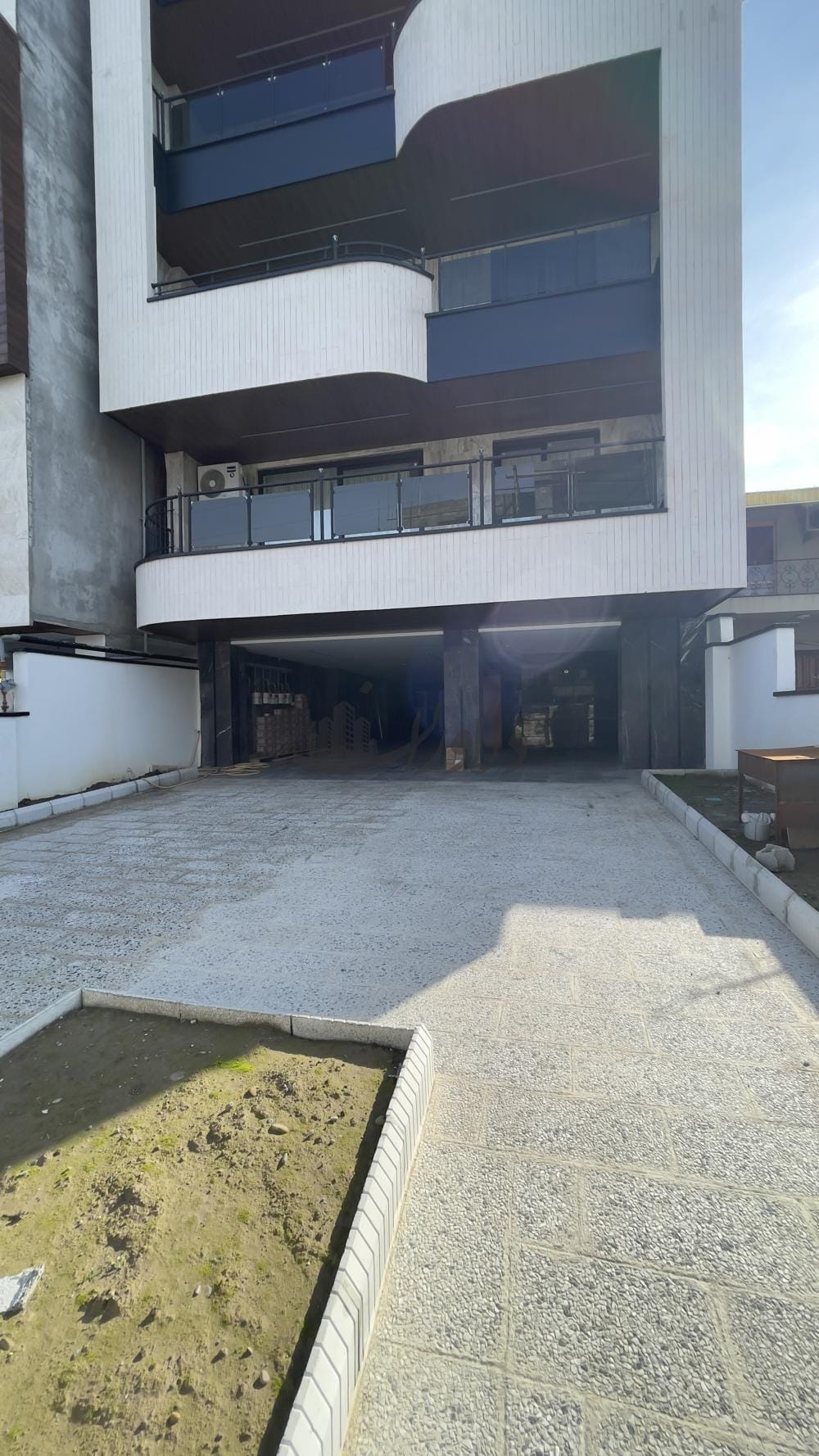 فروش و‌تهاتر آپارتمان شهرک ساحلی 147 متر نوساز در ایزدشهر