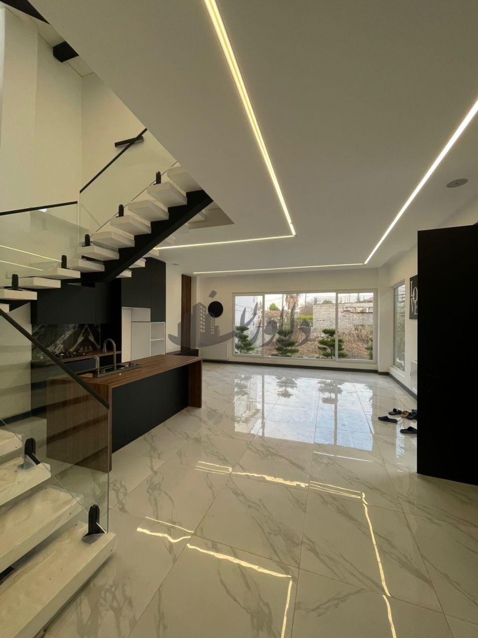 ویلا نوساز استخردار متریال عالی