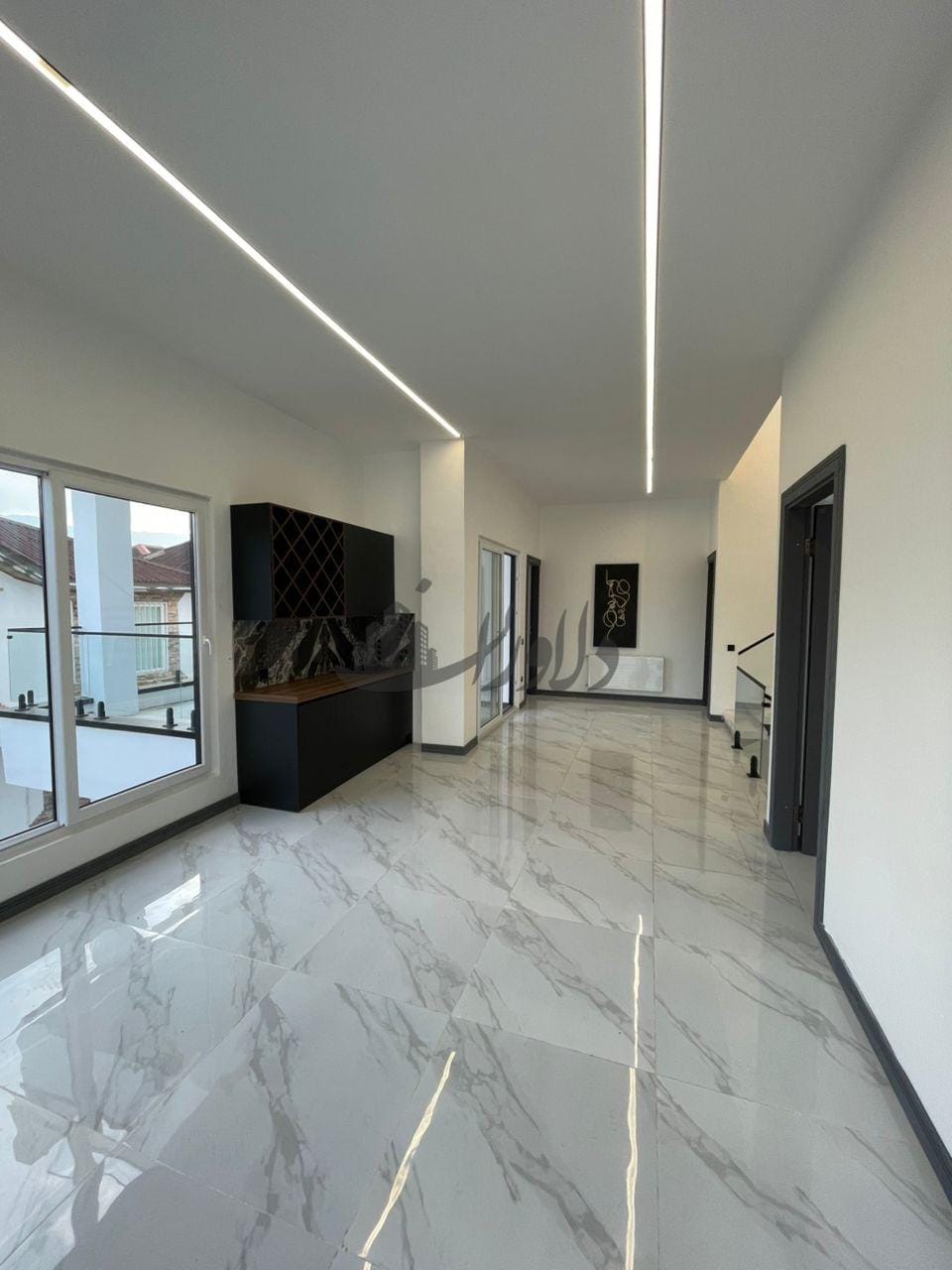 ویلا نوساز استخردار متریال عالی