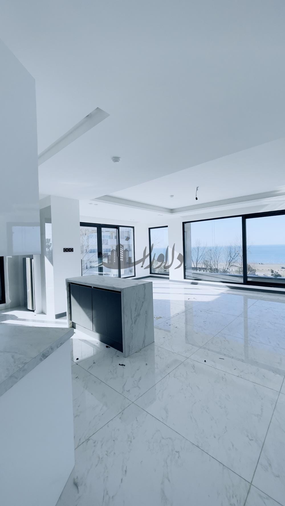 فروش و تهاتر برج ساحلی قواره دوم دریا ۱۱۴ متری در ایزدشهر