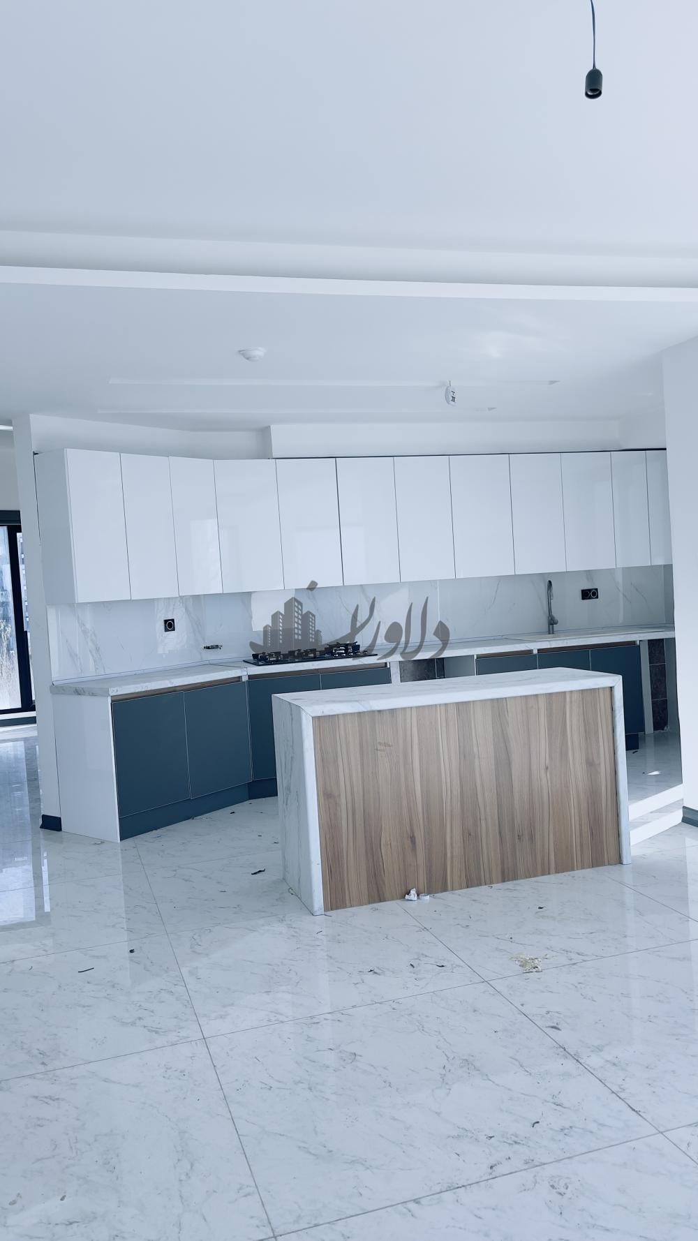 فروش و تهاتر برج ساحلی قواره دوم دریا ۱۱۴ متری در ایزدشهر