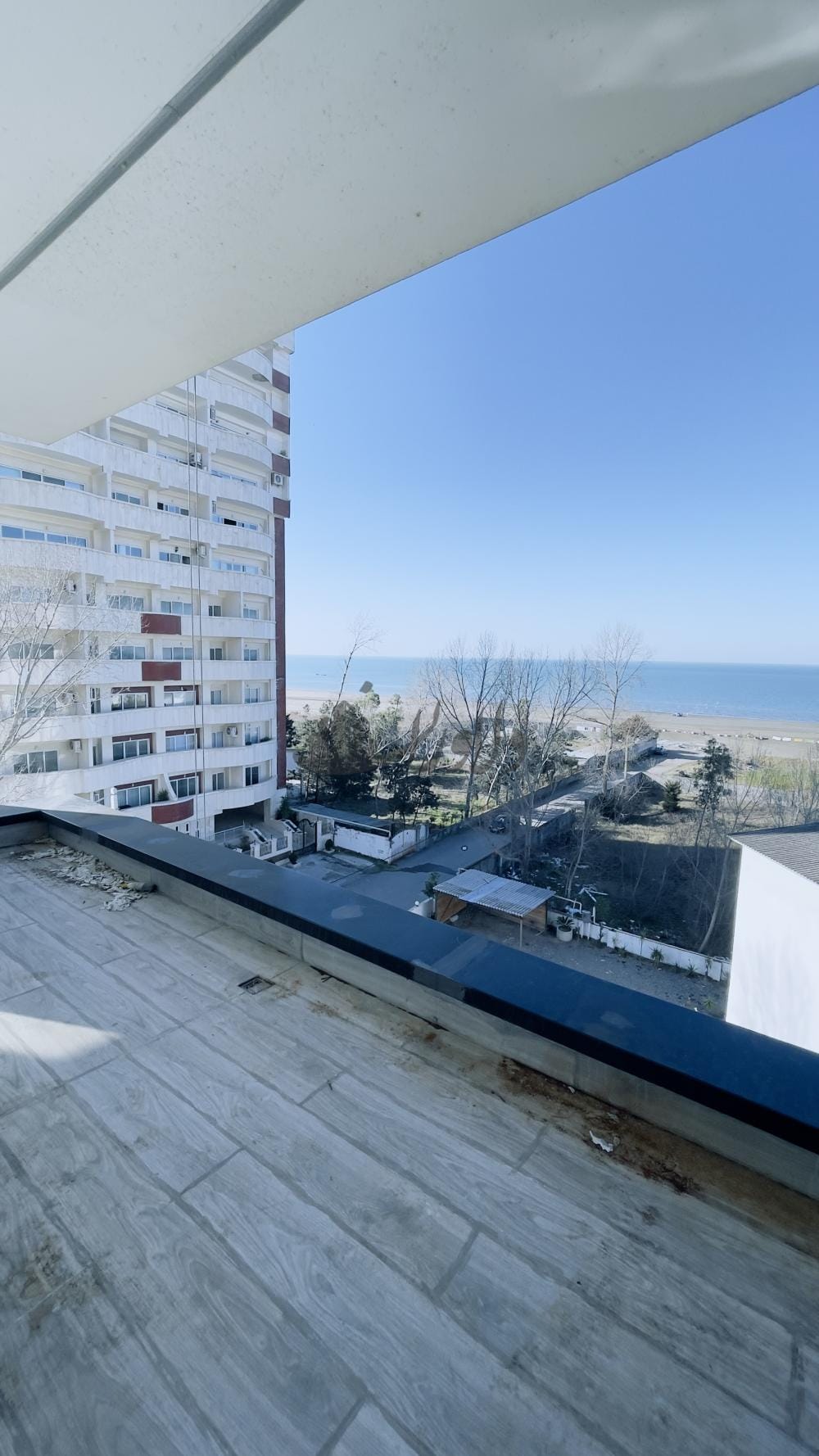 فروش و تهاتر برج ساحلی قواره دوم دریا ۱۱۴ متری در ایزدشهر