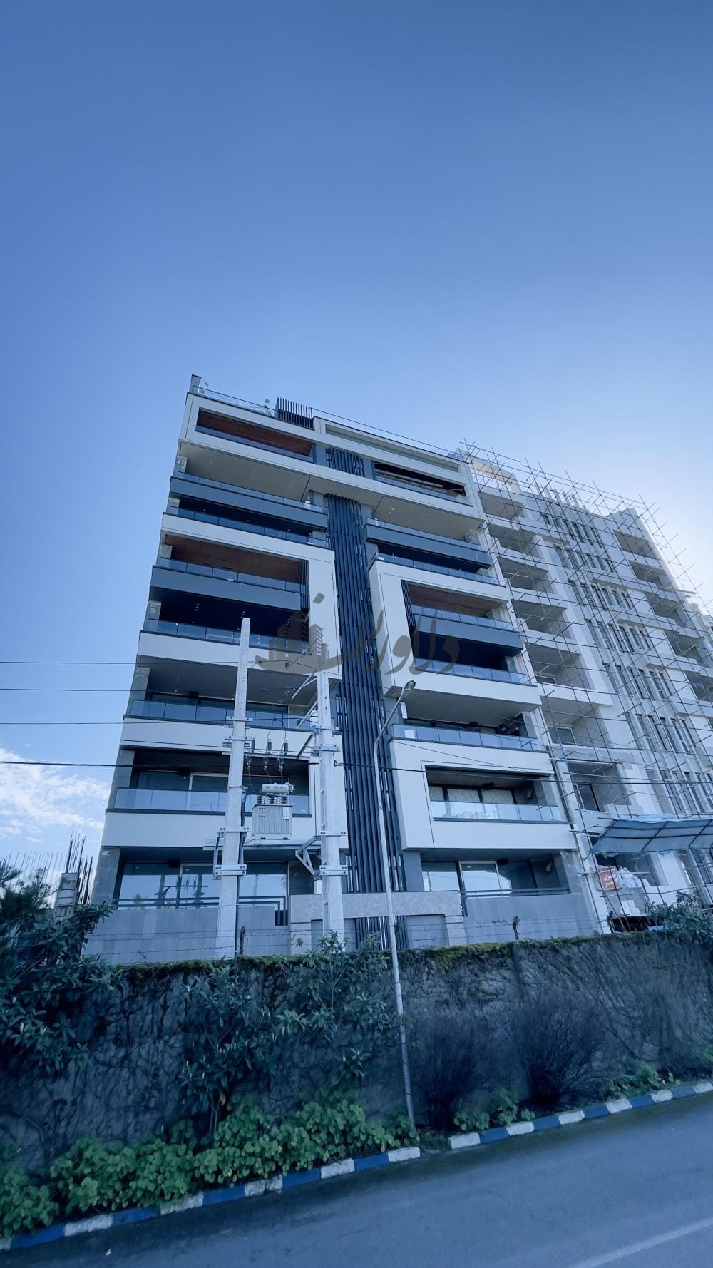 فروش و تهاتر برج ساحلی ۱۹۰متری نوساز در ایزدشهر