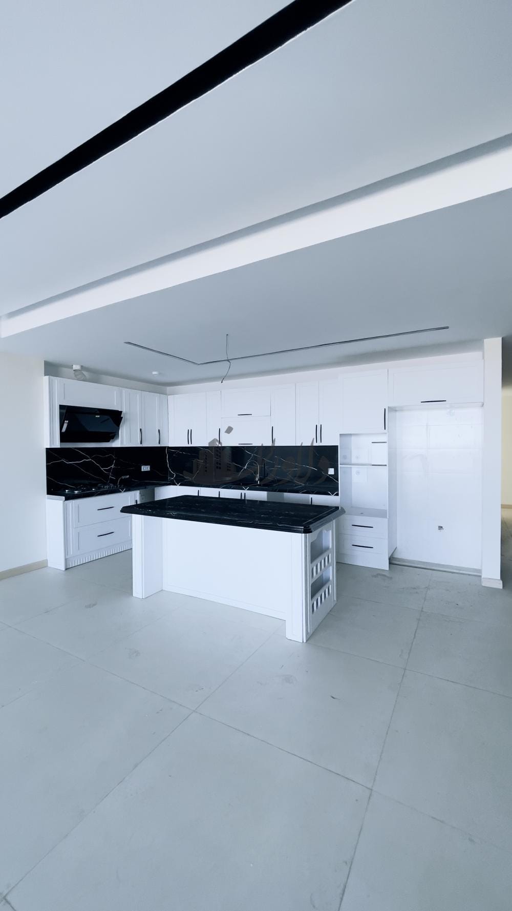 فروش و تهاتر برج ساحلی ۱۹۰متری نوساز در ایزدشهر