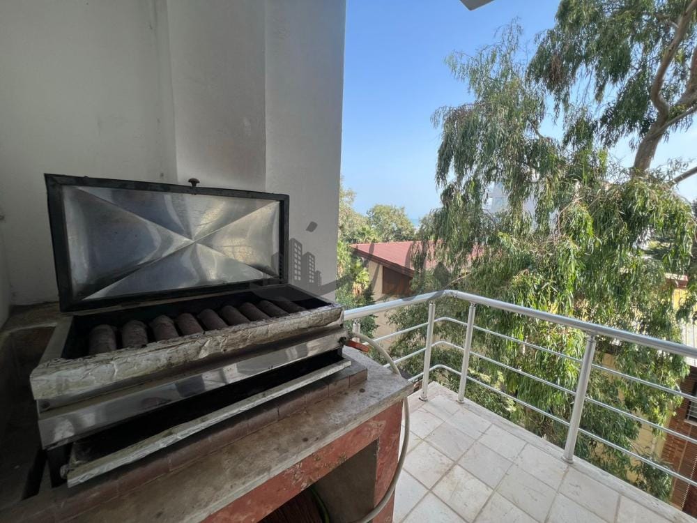 برج ساحلی ویو ابدی دریا استخر رو به ساحل