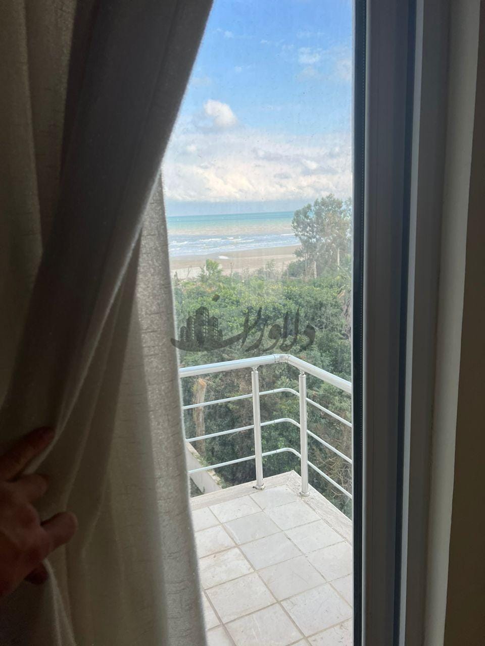 برج ساحلی ویو ابدی دریا استخر رو به ساحل