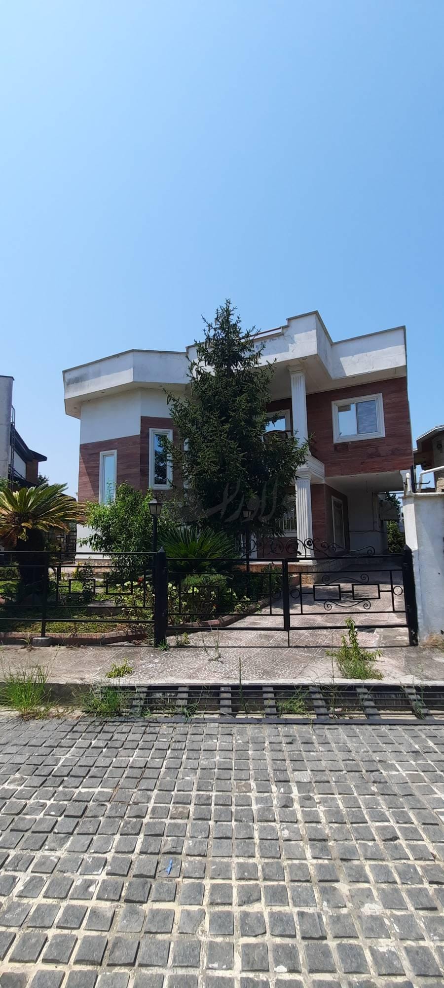 اجاره سالانه ویلای مبله شهرکی ساحلی