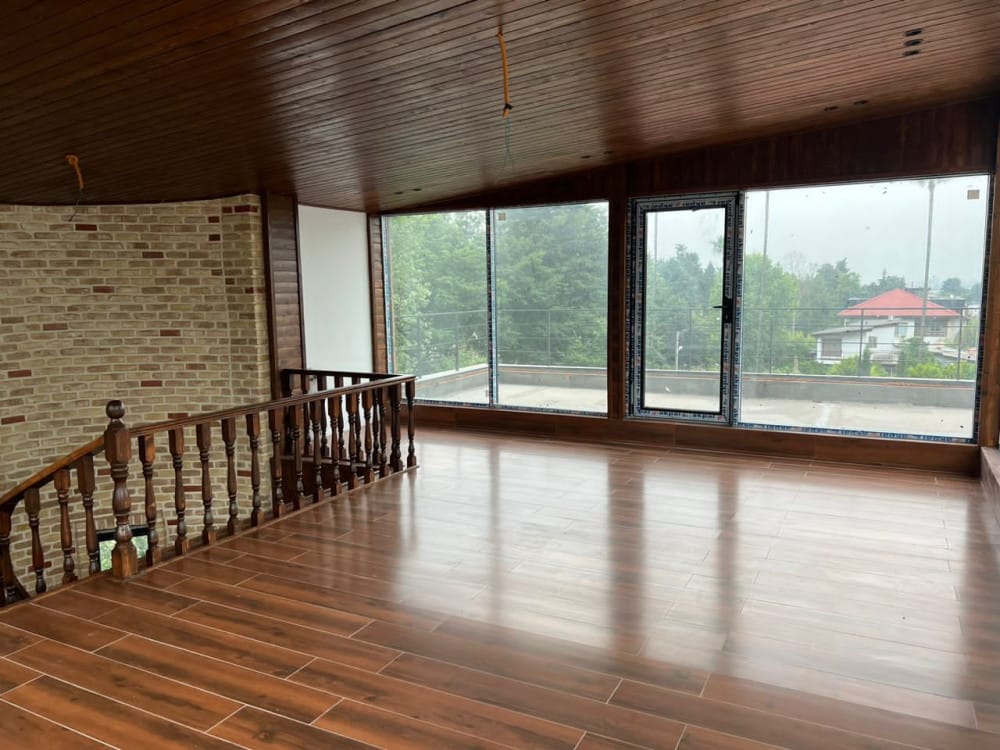 ویلای شهرکی خاص با ۱۰۰۰ متر زمین استخردار و روف رویان