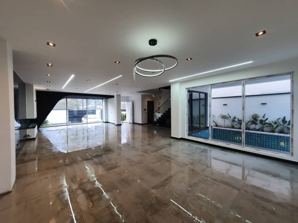 ویلای مدرن لوکس تریبلکس ۳۰۳ متر زمین چلک