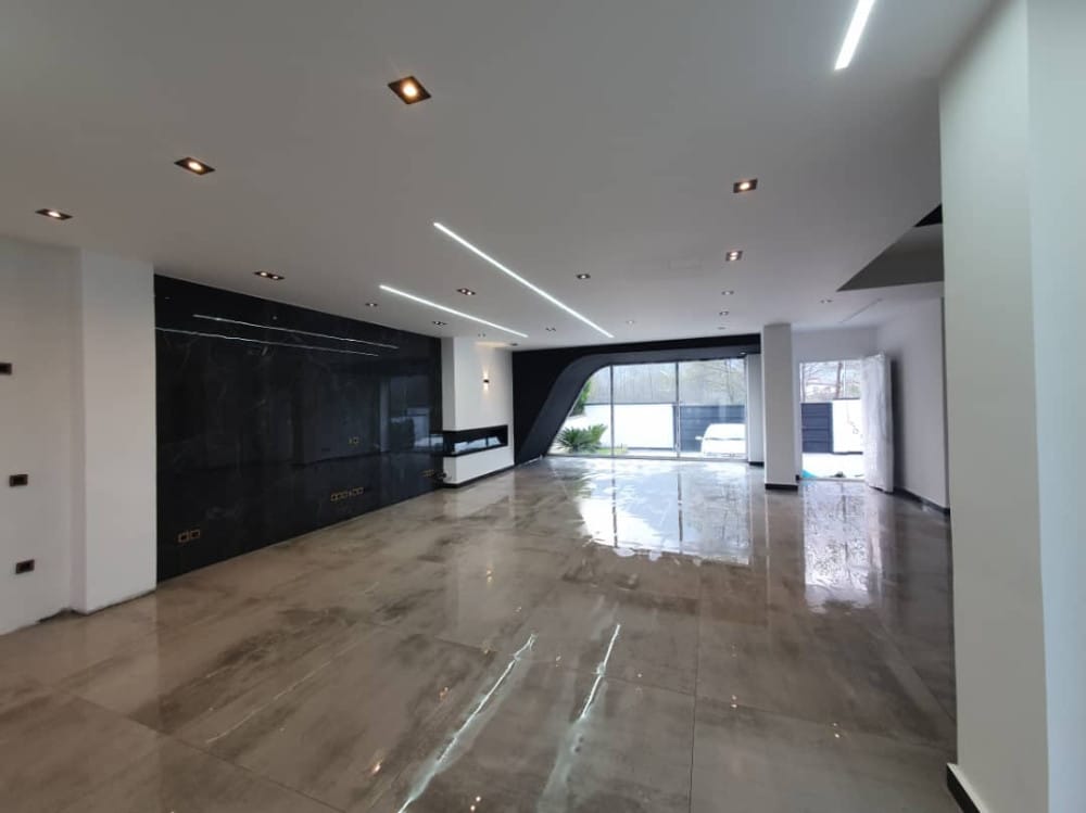 ویلای مدرن لوکس تریبلکس ۳۰۳ متر زمین چلک