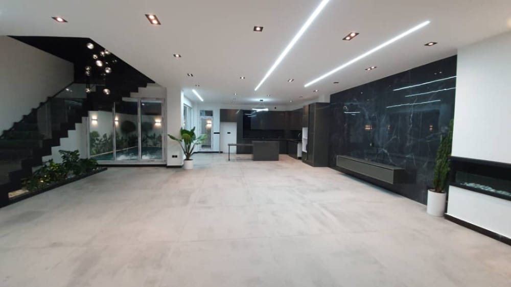 ویلای مدرن لوکس تریبلکس ۳۰۳ متر زمین چلک