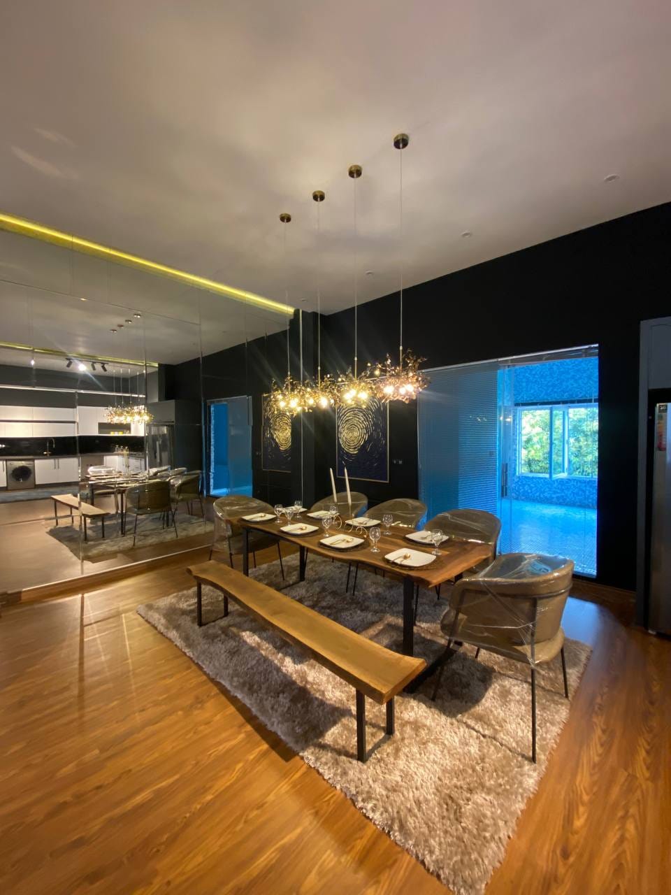 فروش ویلای شهرکی مدرن۱۲۰۰متریدرمنطقه ی زیبای ونوش