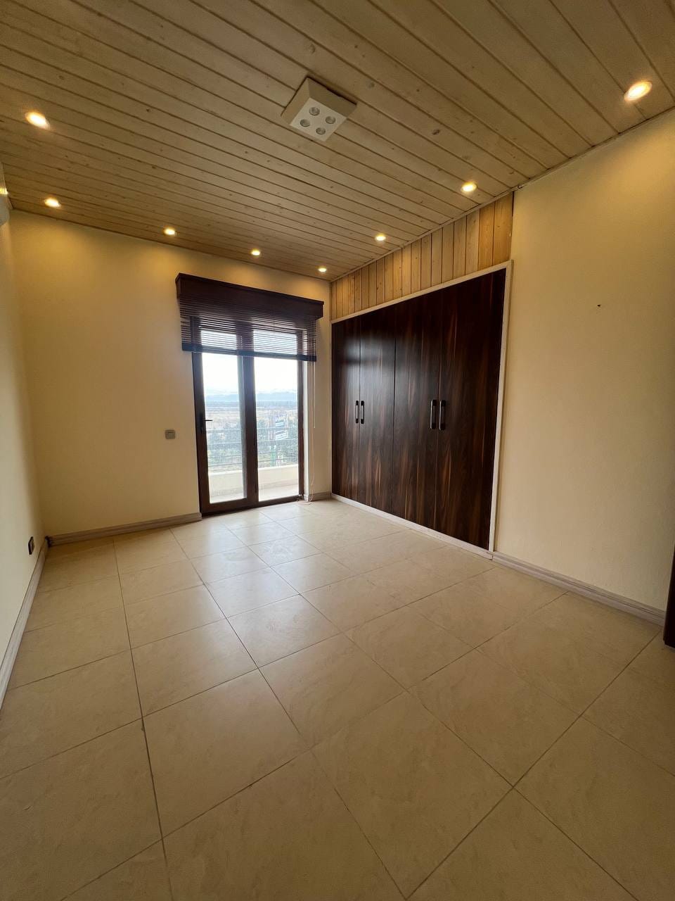 اجاره آپارتمان نوساز ساحلی