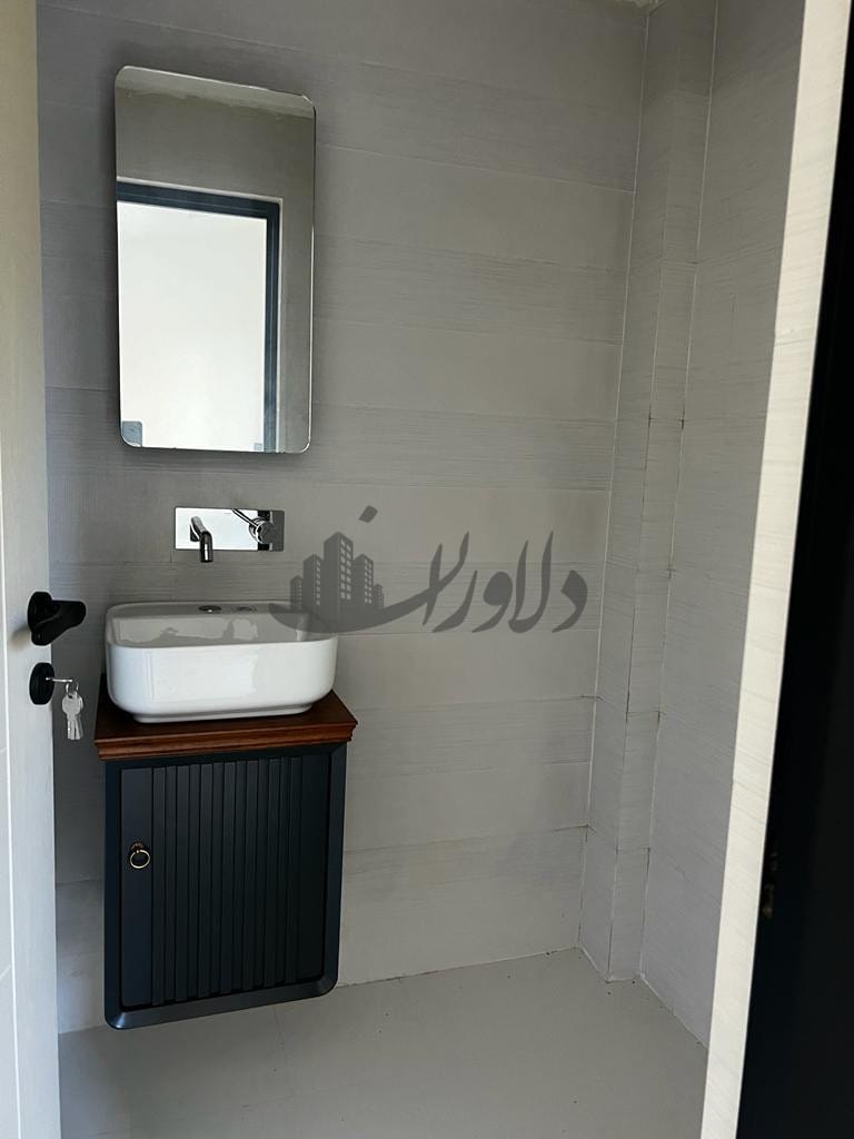 ویلای دریا کنار شهرکی 408 متری نوساز استخردار