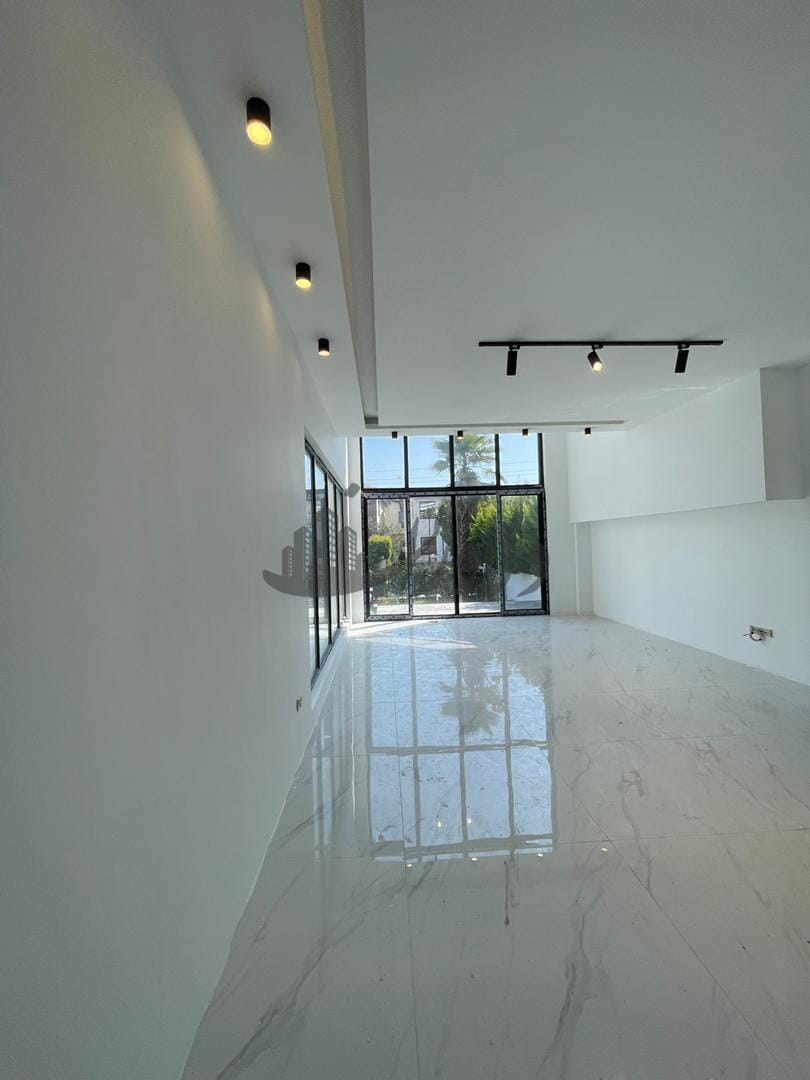 ویلا فروشی شهرکی وازیوار استخر دار