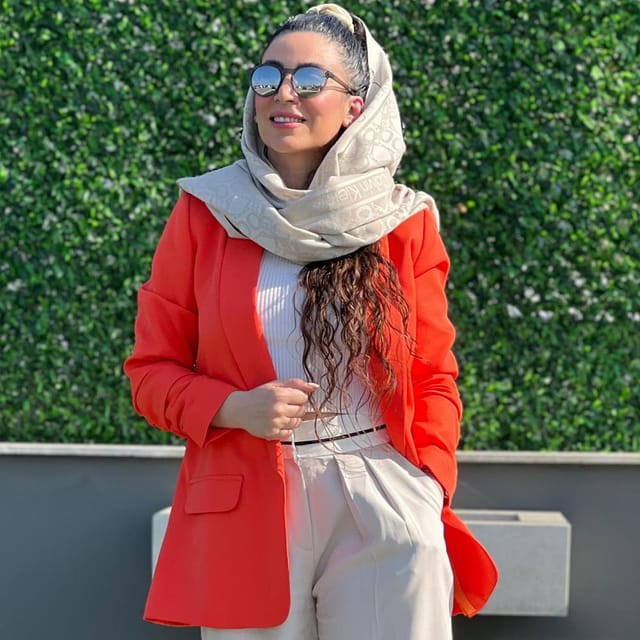 میترا چتر سفید