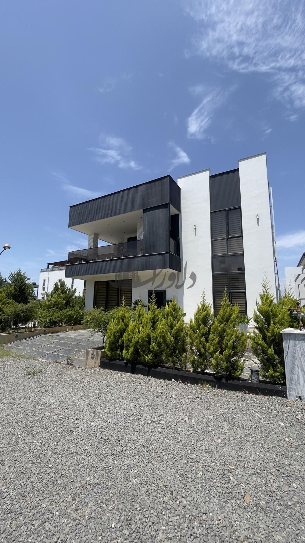 فروش و تهاتر ویلای نوساز شهرکی۳۰۰متر سنددار در ایزدشهر فروش و تهاتر ویلای نوساز شهرکی۳۰۰متر سنددار در ایزدشهر