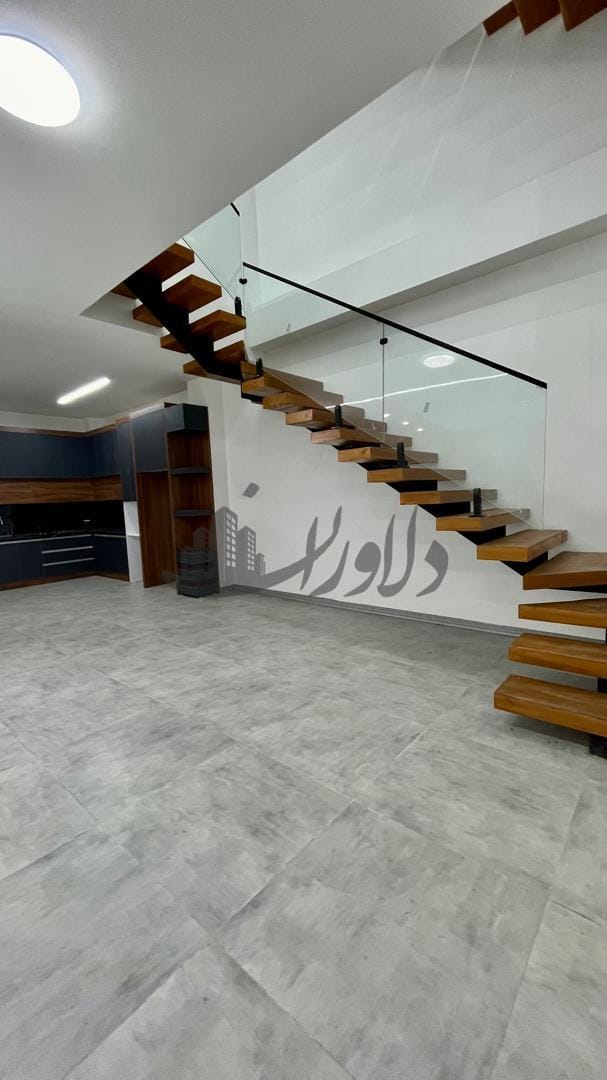 ویلا تریبلکس مدرن در دامنه کوه ویلا تریبلکس مدرن در دامنه کوه