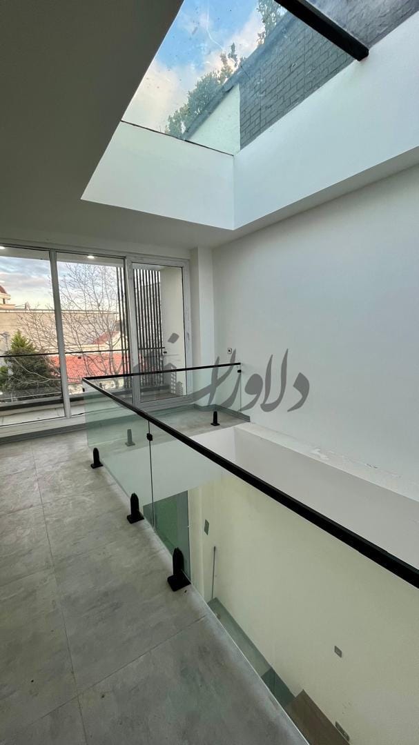 ویلا تریبلکس مدرن در دامنه کوه ویلا تریبلکس مدرن در دامنه کوه