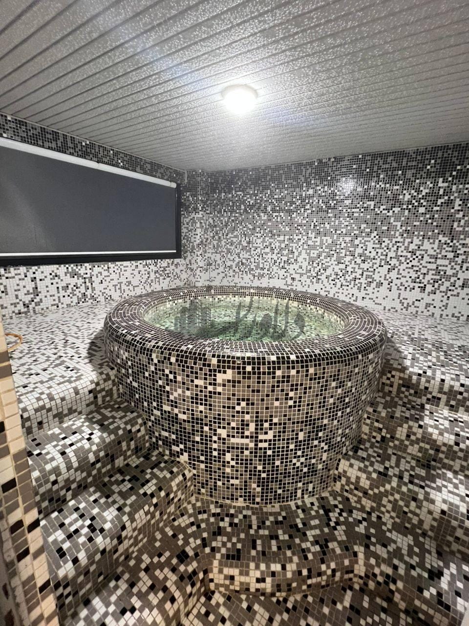 🏡 ویلای لوکس استخردار در ایزدشهر 🏡 ویلای لوکس استخردار در ایزدشهر
